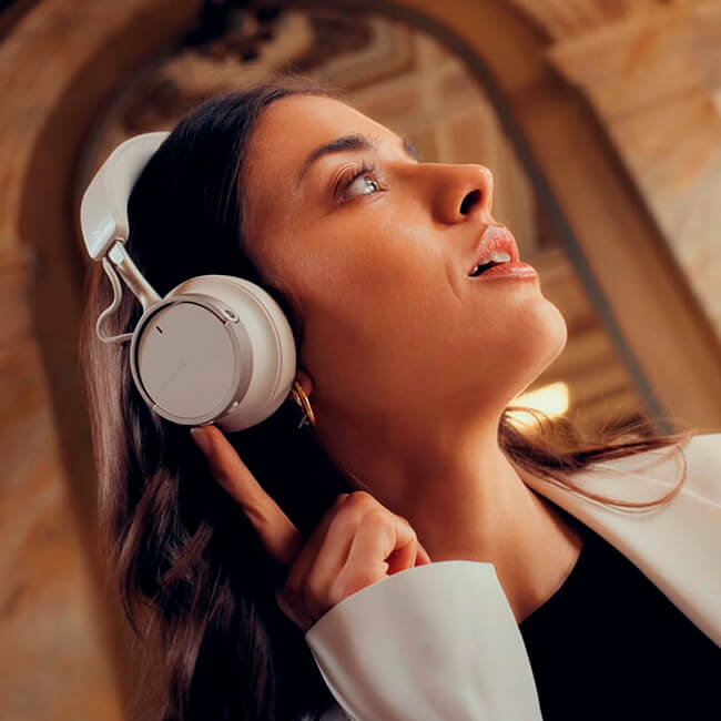 Умные наушники beyerdynamic.